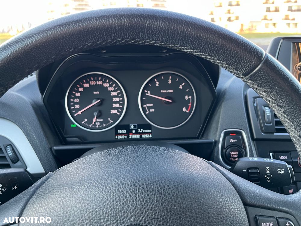BMW Seria 1 120d - 11