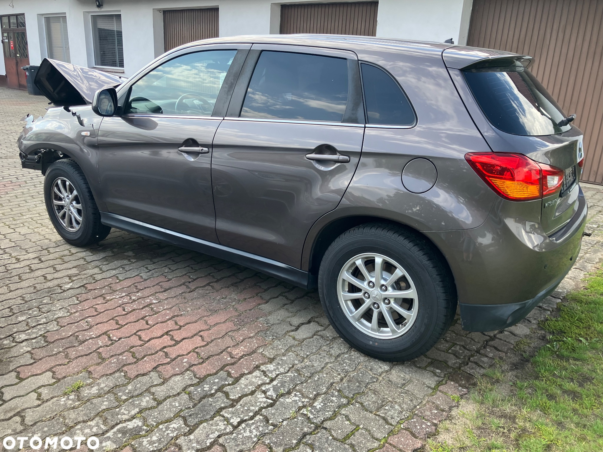 Mitsubishi ASX - 5