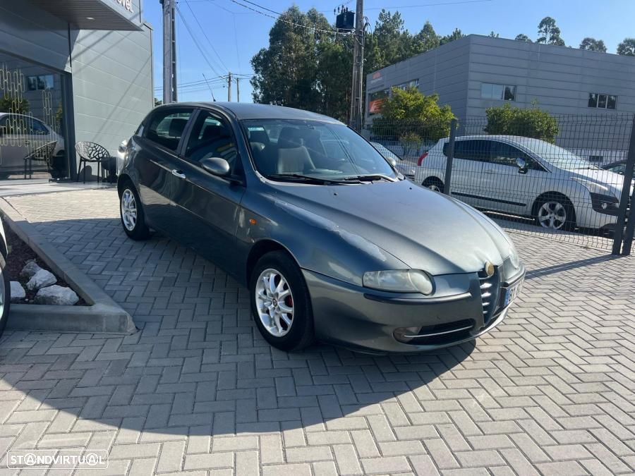 Alfa Romeo 147 1.6 TS - 5