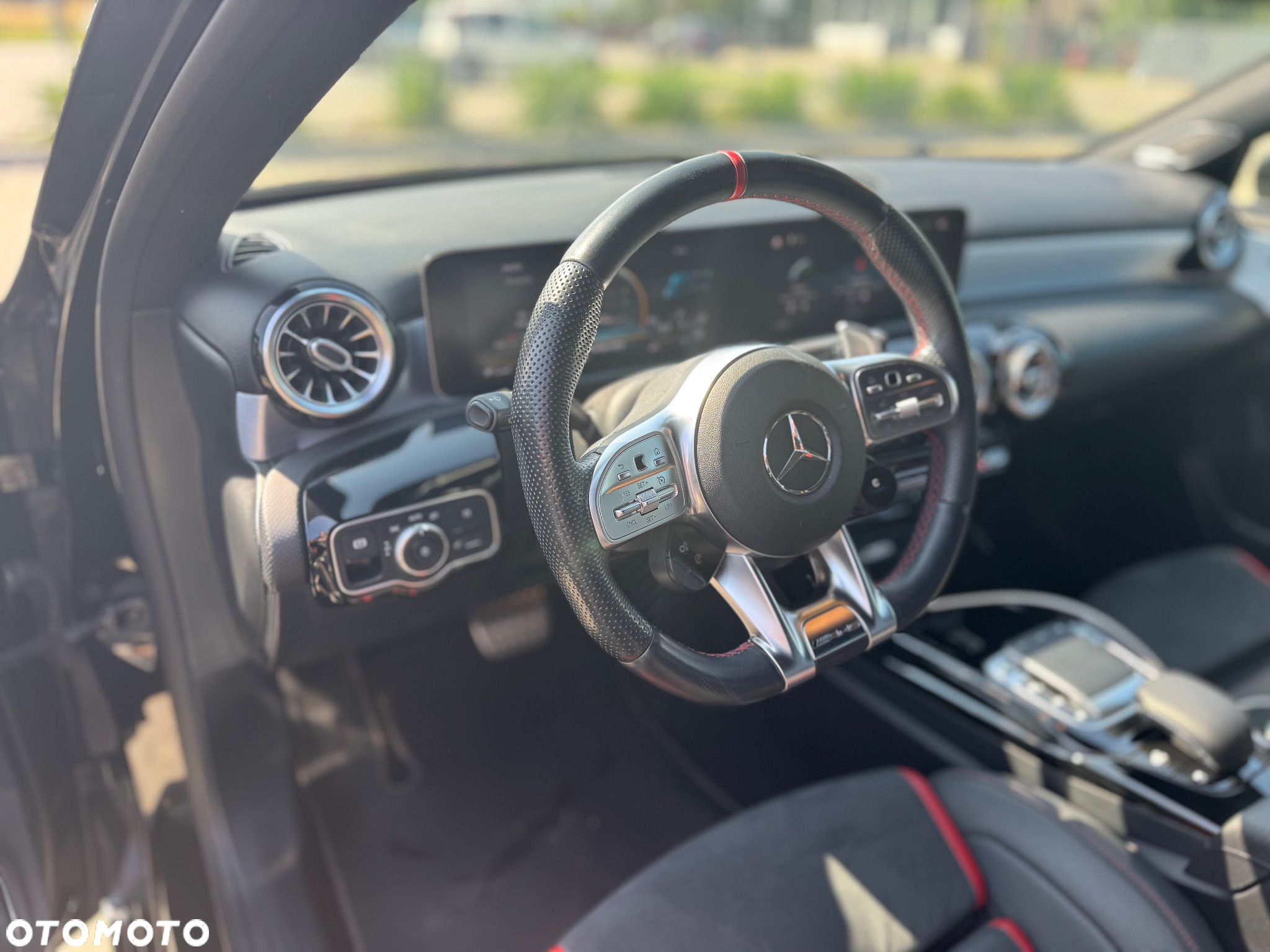 Mercedes-Benz Klasa A 35 AMG 4-Matic 7G-DCT - 12