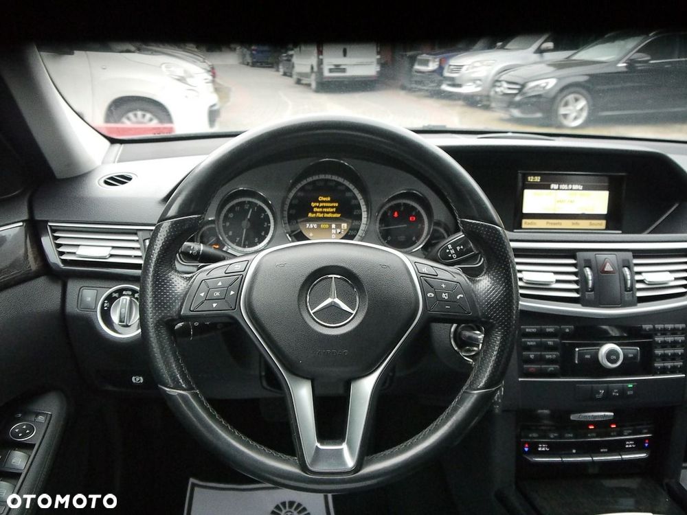 Mercedes-Benz Klasa E 220 BlueTEC 4Matic 7G-TRONIC Avantgarde - 17