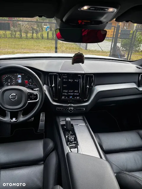 Volvo XC 60 B4 B R-Design - 21