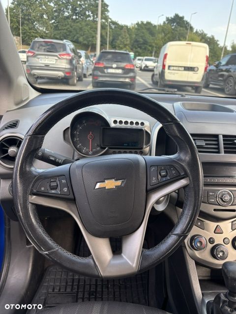 Chevrolet Aveo 1.6 LTZ - 8