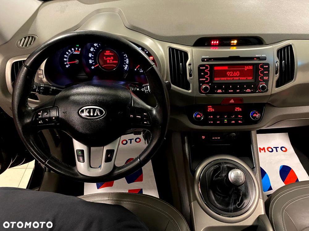 Kia Sportage 2.0 L - 19