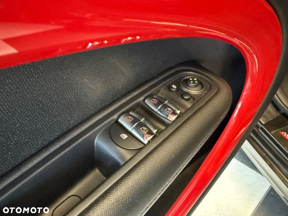 MINI John Cooper Works - 24