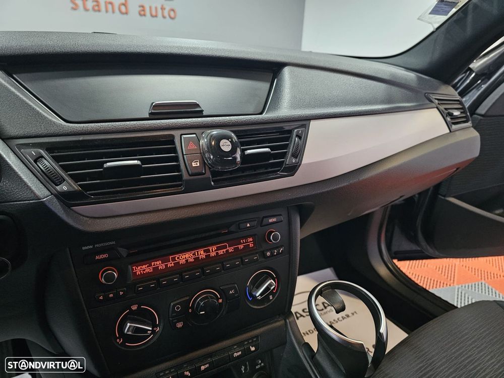 BMW X1 18 d sDrive Advantage - 21