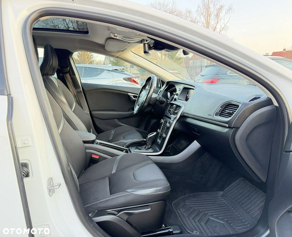 Volvo V40 - 13