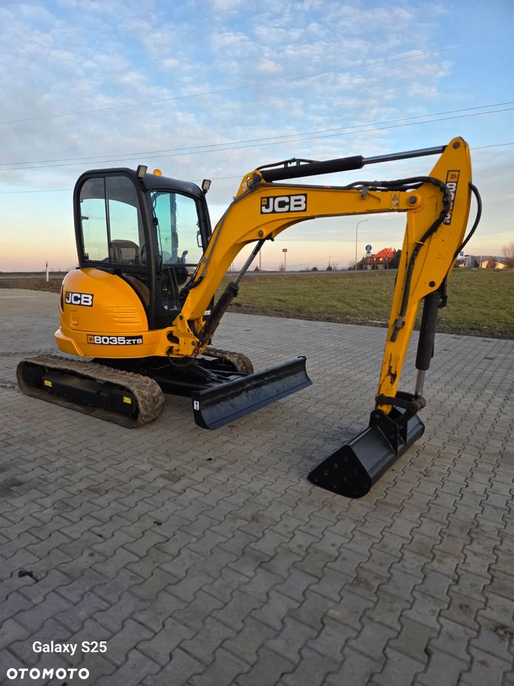 JCB 8035 - 2