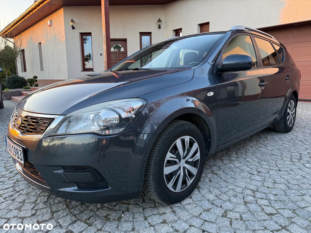 Kia Ceed 1.6 Crdi Comfort + - 1