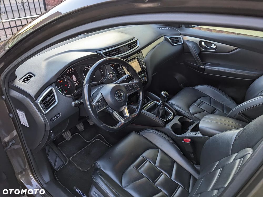 Nissan Qashqai 1.2 DIG-T Tekna+ - 25