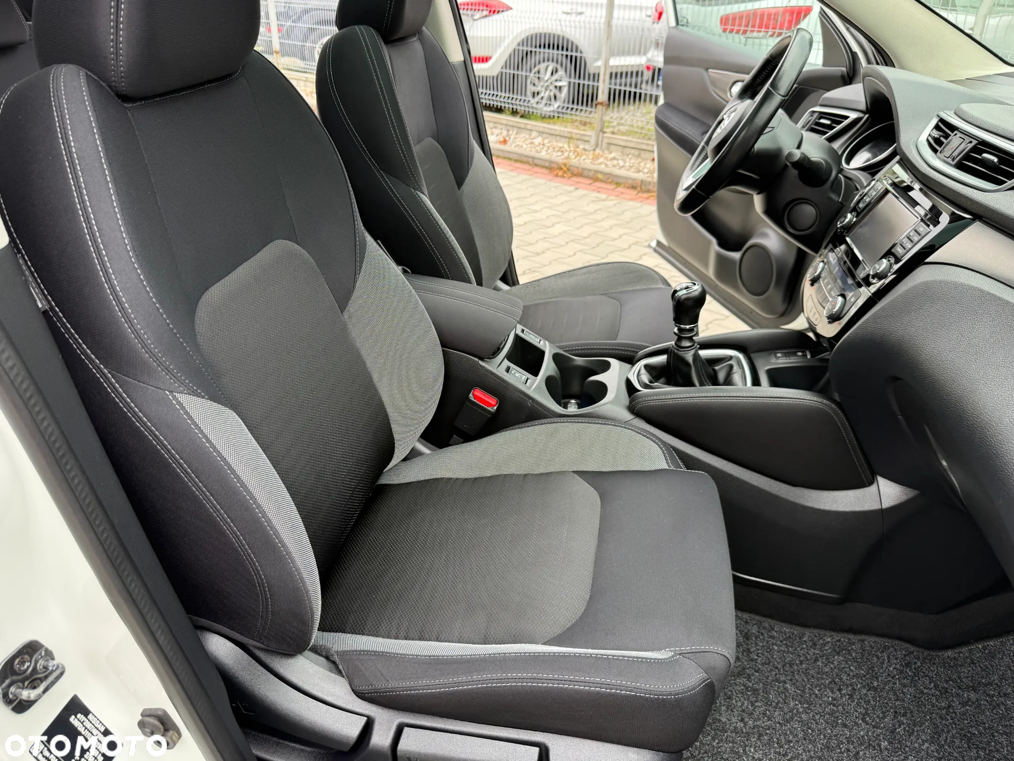 Nissan Qashqai 1.6 DCi N-Vision EU6 - 23