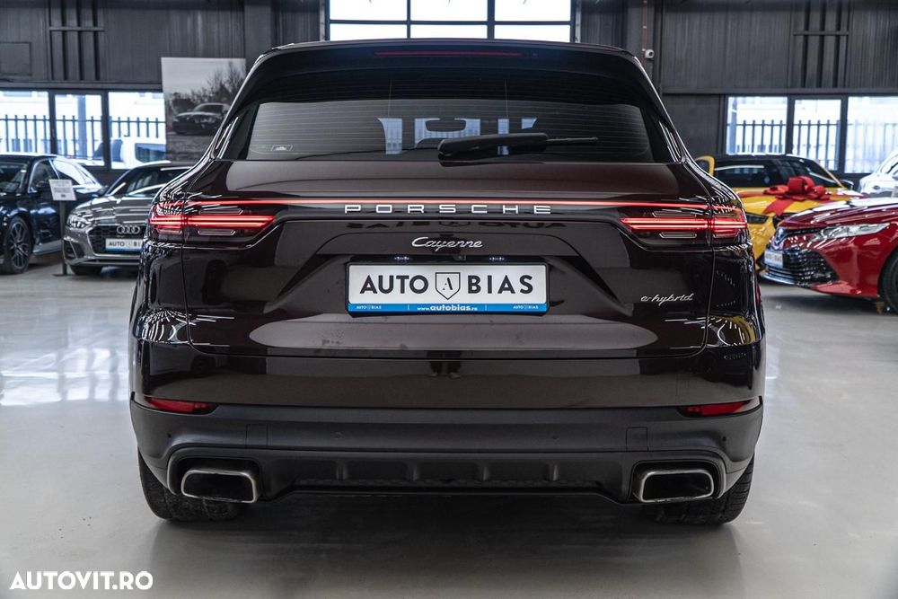 Porsche Cayenne E-Hybrid Tiptronic S Platinum Edition - 26
