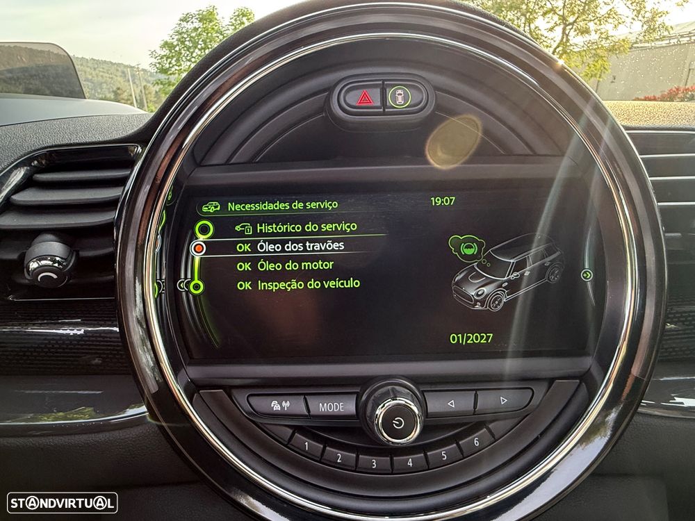 MINI Clubman Cooper SD ALL4 Auto Desportiva - 32