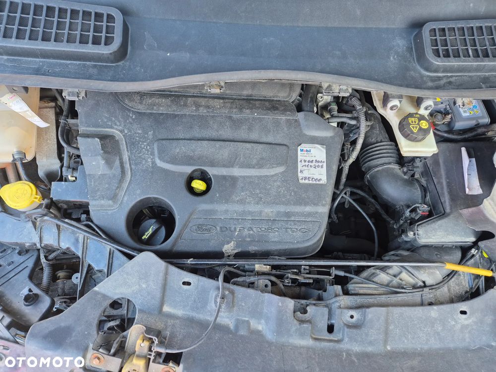 Ford Kuga 2.0 TDCi 4x4 Individual - 6