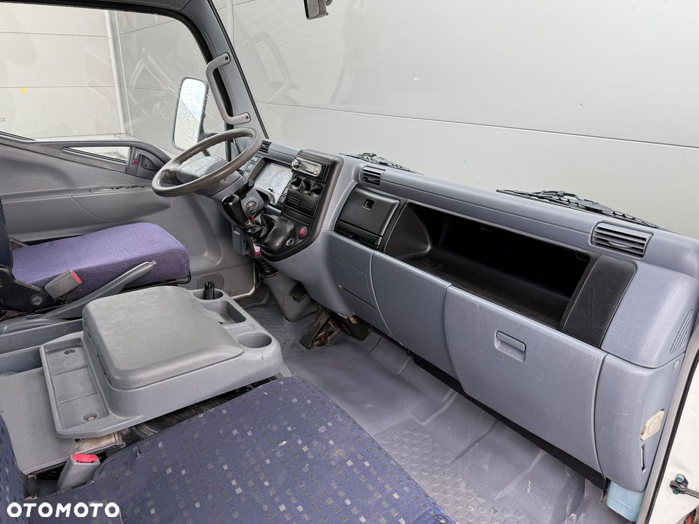 Mitsubishi CANTER - 25