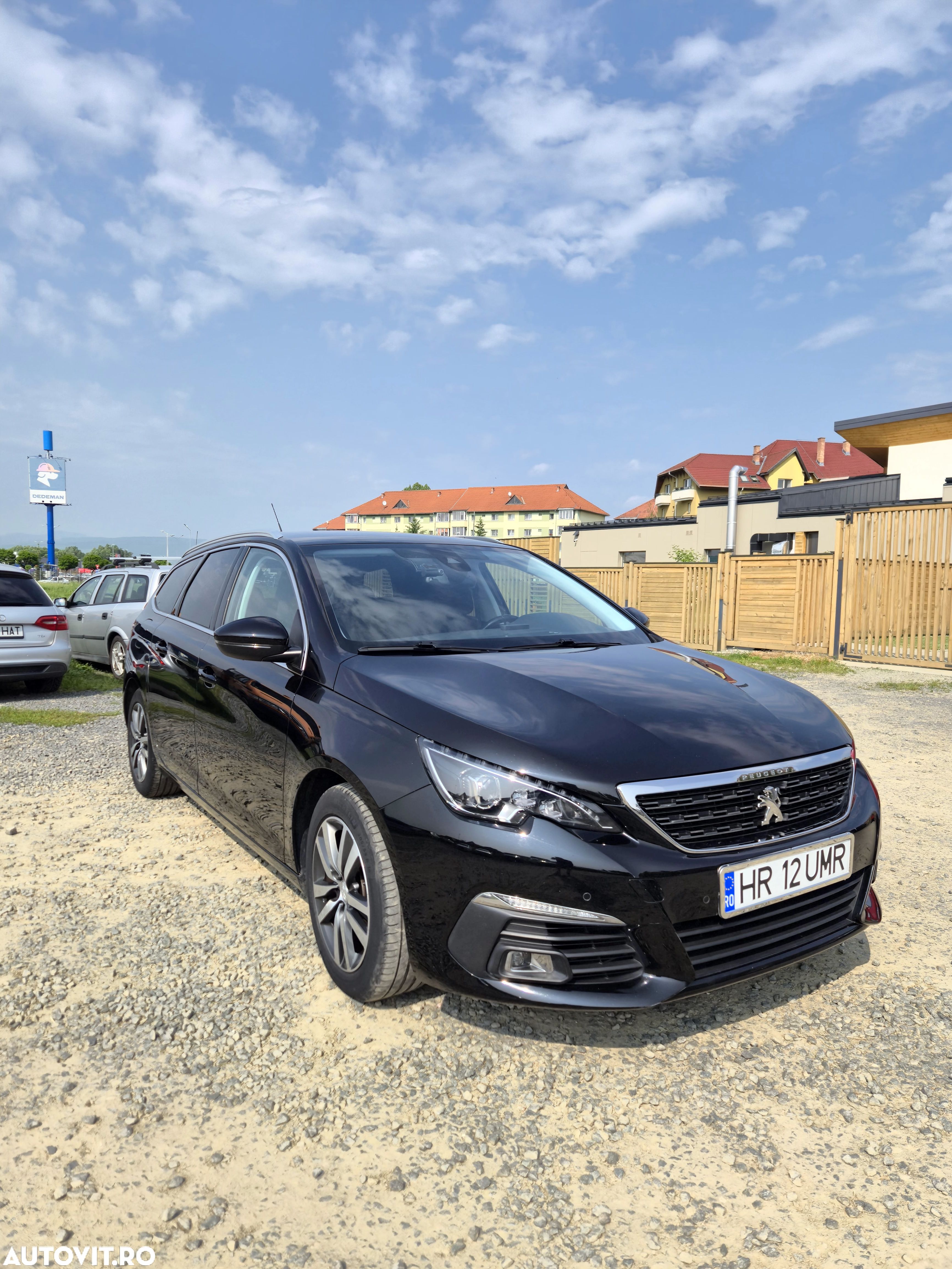 Peugeot 308 1.2 L PureTech Turbo Active Aut. - 1