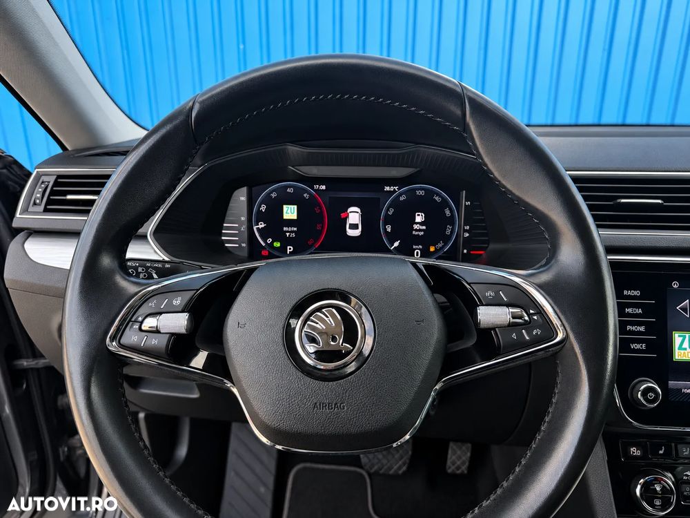 SKODA Superb 2022 — imagine 15
