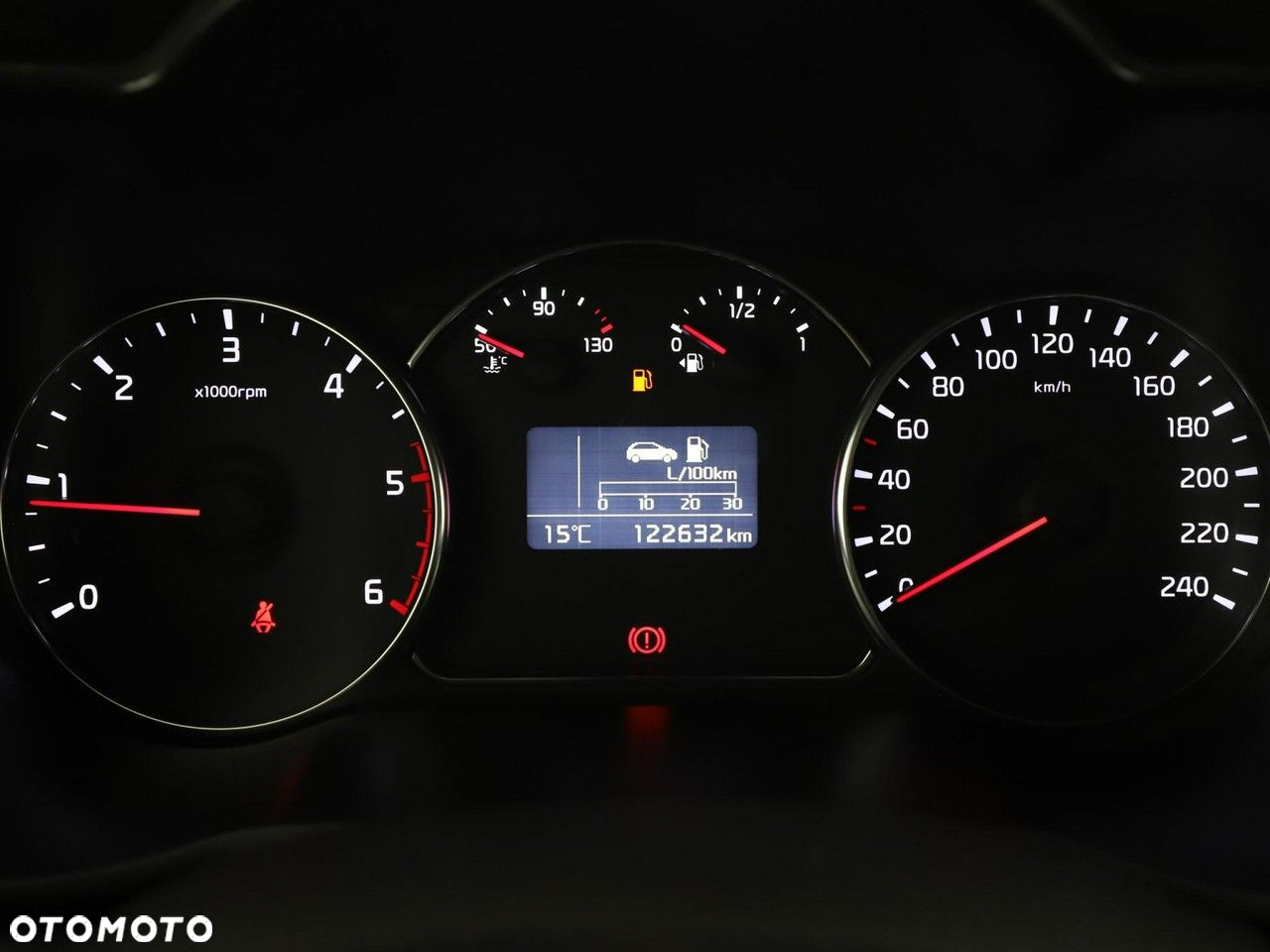 Kia Carens 1.7 CRDi L - 22
