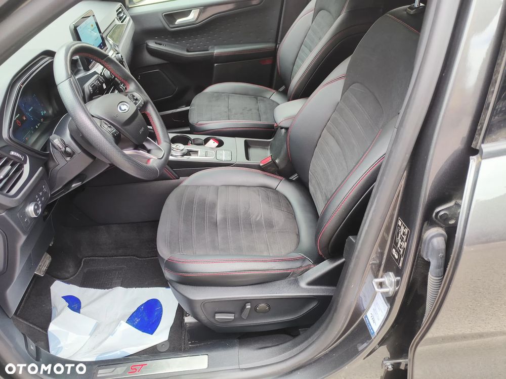 Ford Kuga 2.0 EcoBlue 4x4 ST-LINE X - 19