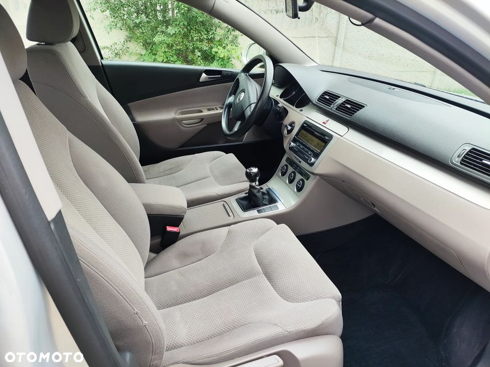 Volkswagen Passat 1.4 TSI Comfortline - 12