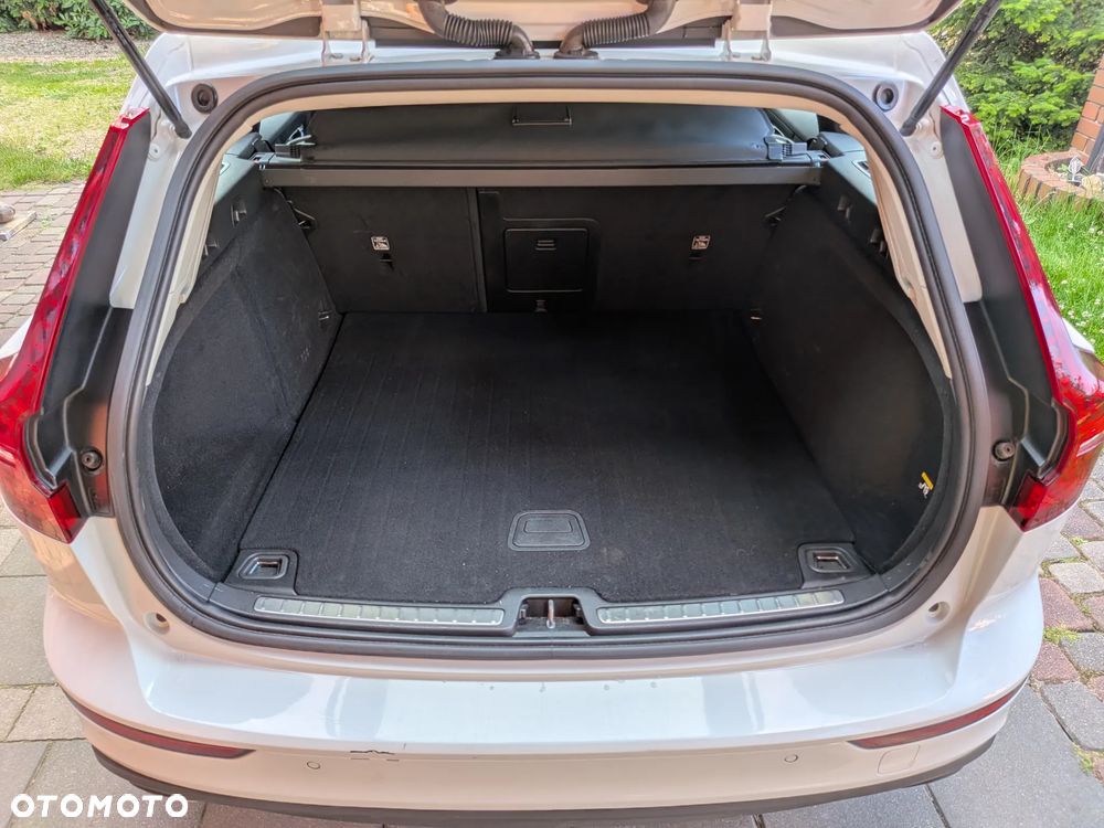 Volvo V60 D4 Momentum - 19
