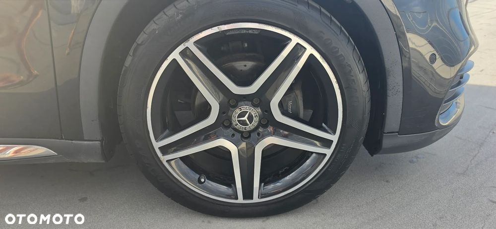 Mercedes-Benz GLA 200 7G-DCT - 18