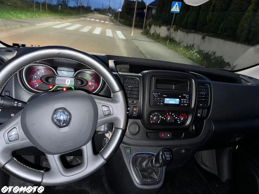 Renault Trafic - 14