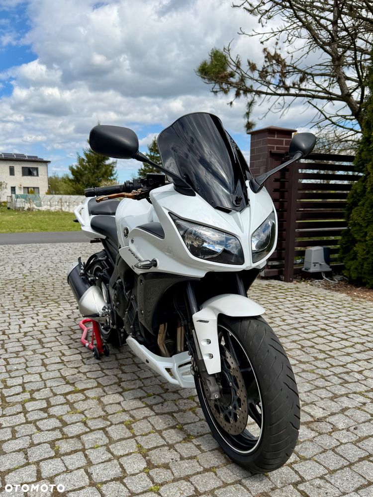 Yamaha FZ - 18