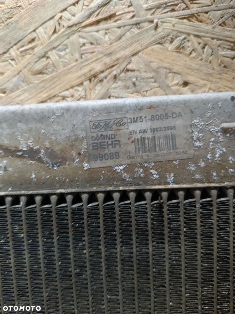 VOLVO V50 05r 2.4 B AUT chŁodnica wody 3M51-8005-DA - 2