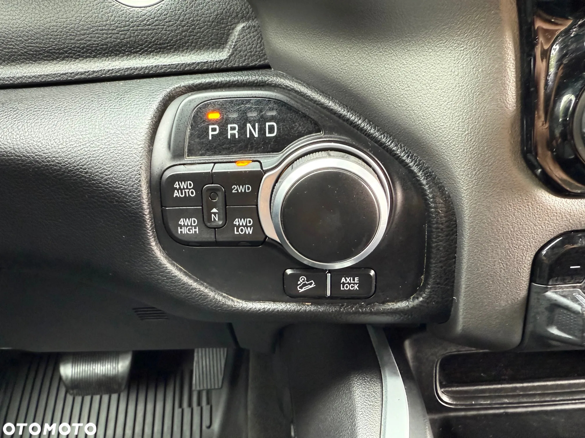 RAM 1500 Quad Cab Longbed Bighorn - 17