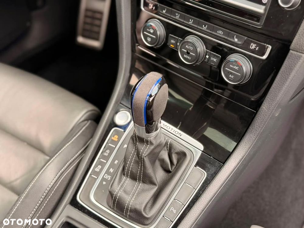 Volkswagen Golf R 4Motion BlueMotion Technology DSG - 13