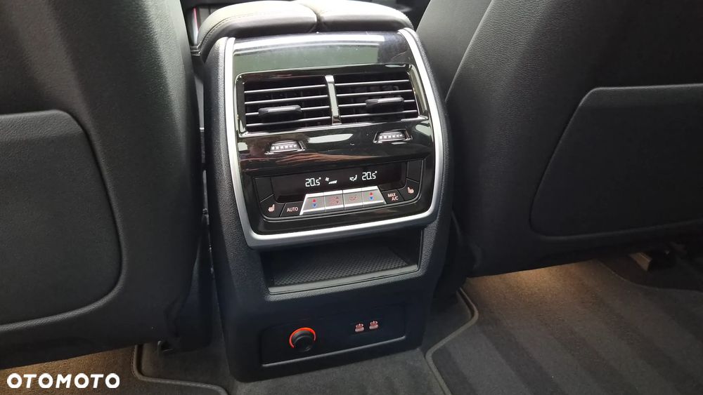 BMW X7 xDrive40d mHEV sport - 24