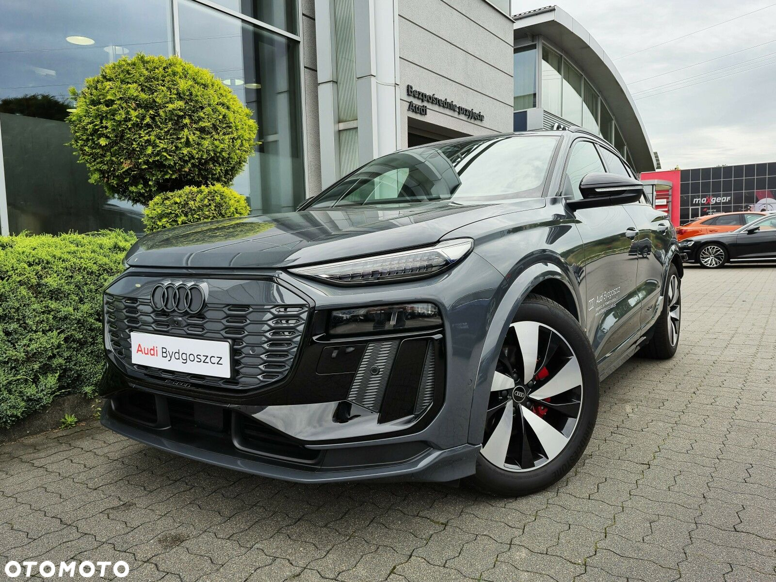Audi Q6 e-tron - 2