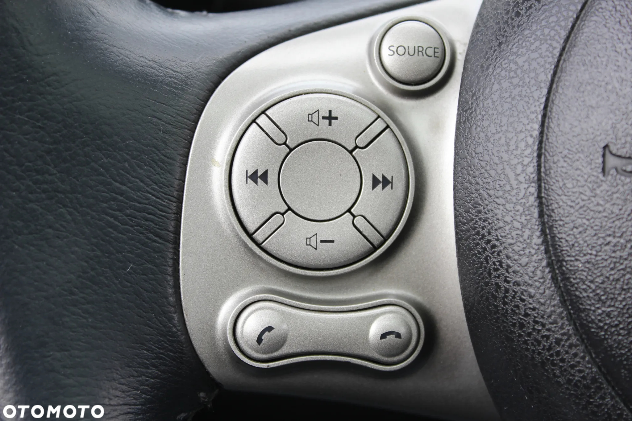 Nissan Micra 1.2 Tekna - 16