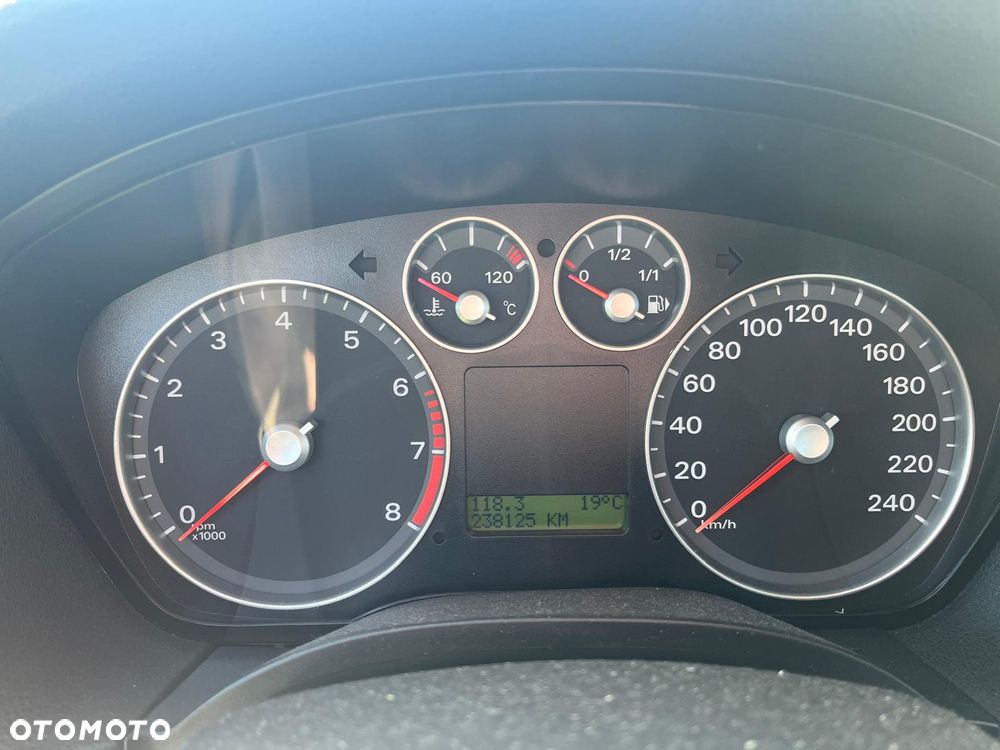 Ford Focus - 10