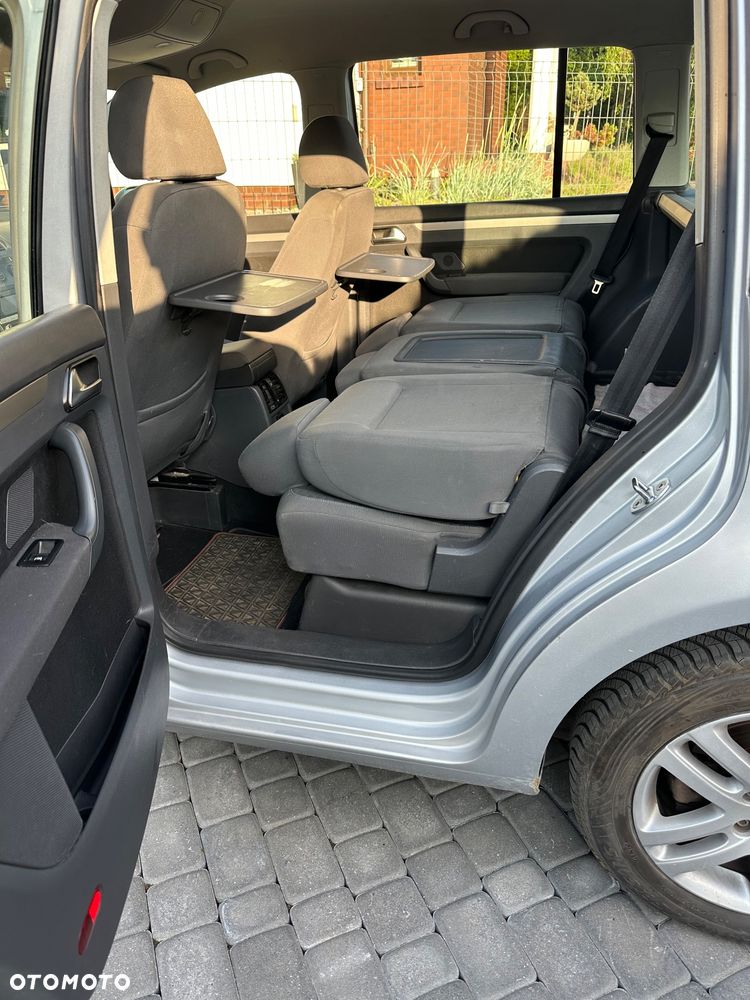 Volkswagen Touran 1.9 TDI Highline - 1