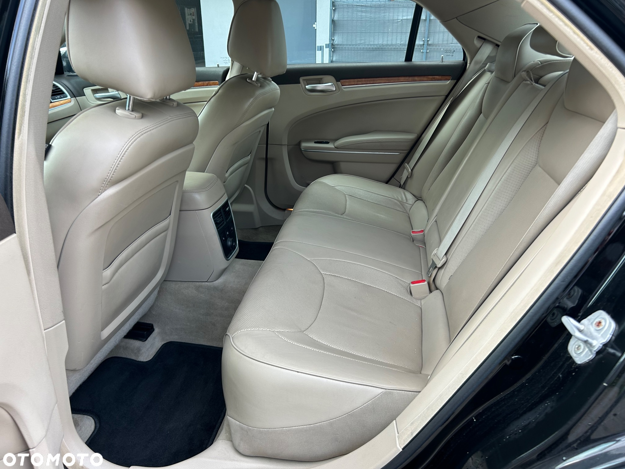 Chrysler 300C - 20