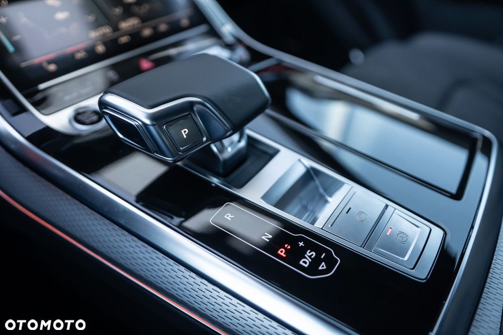 Audi Q8 - 25