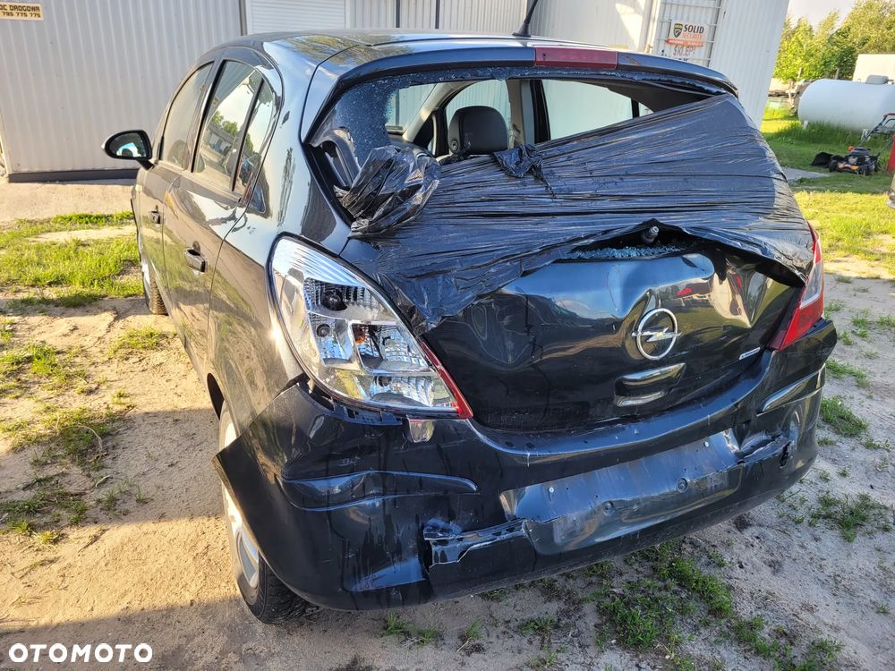 Opel Corsa 1.4 16V Innovation - 3