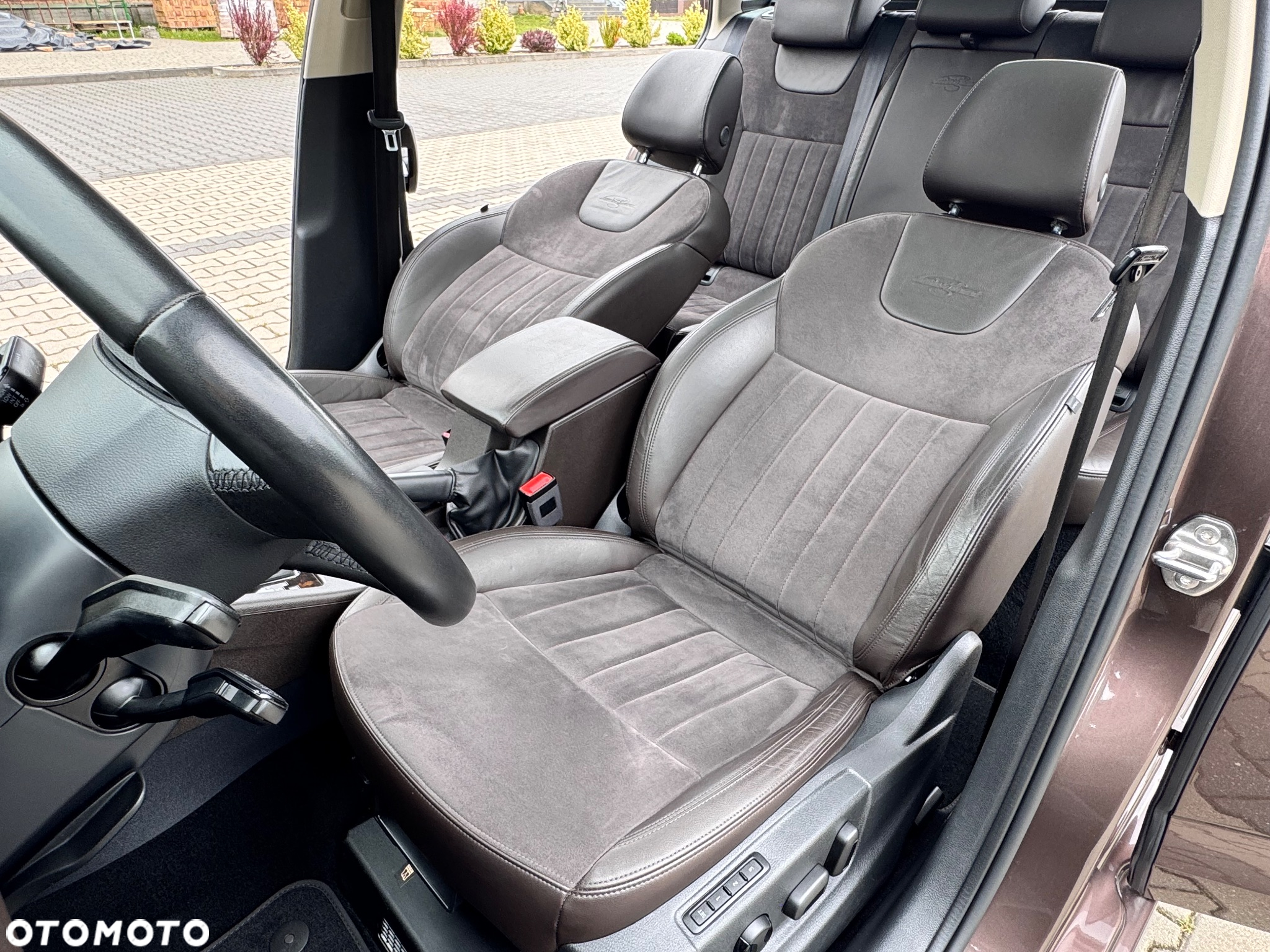 Skoda Octavia 1.8 TSI DSG L&K - 22