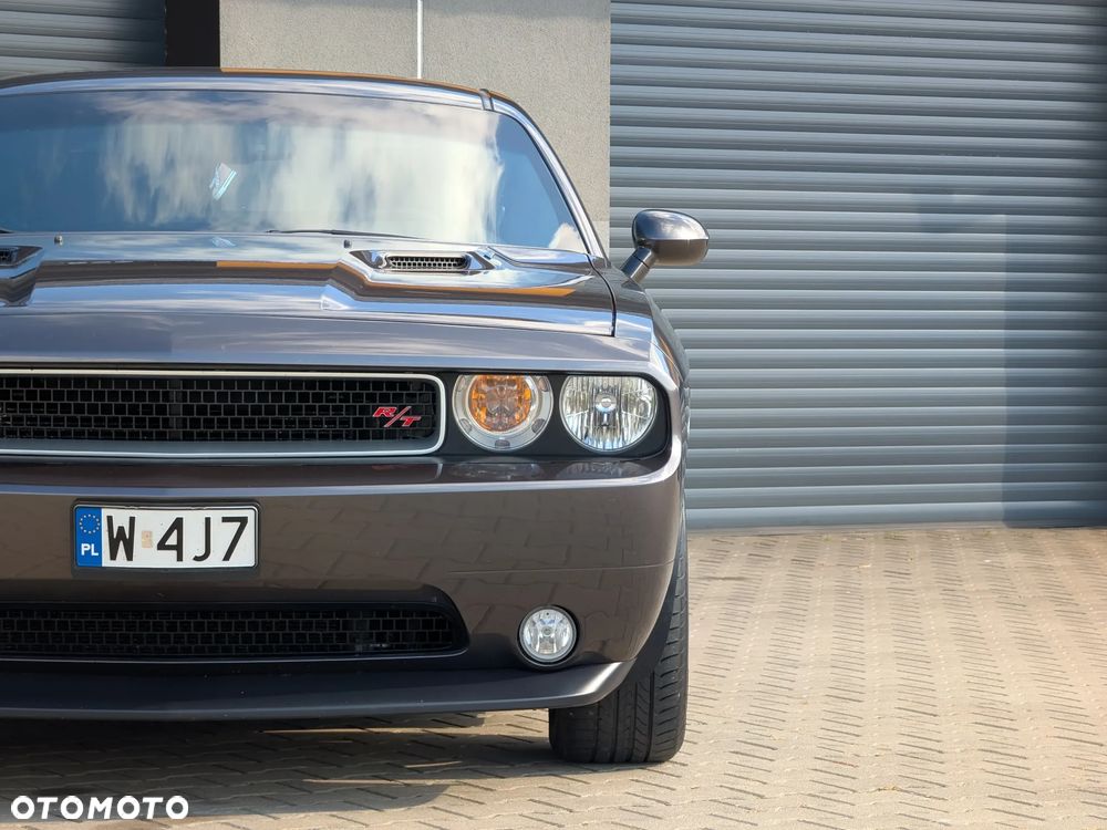 Dodge Challenger - 6