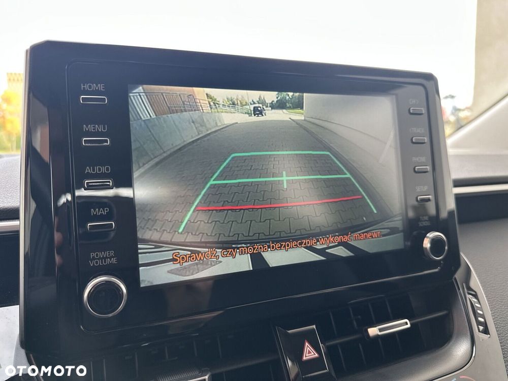 Toyota Corolla 1.8 Hybrid Active - 23