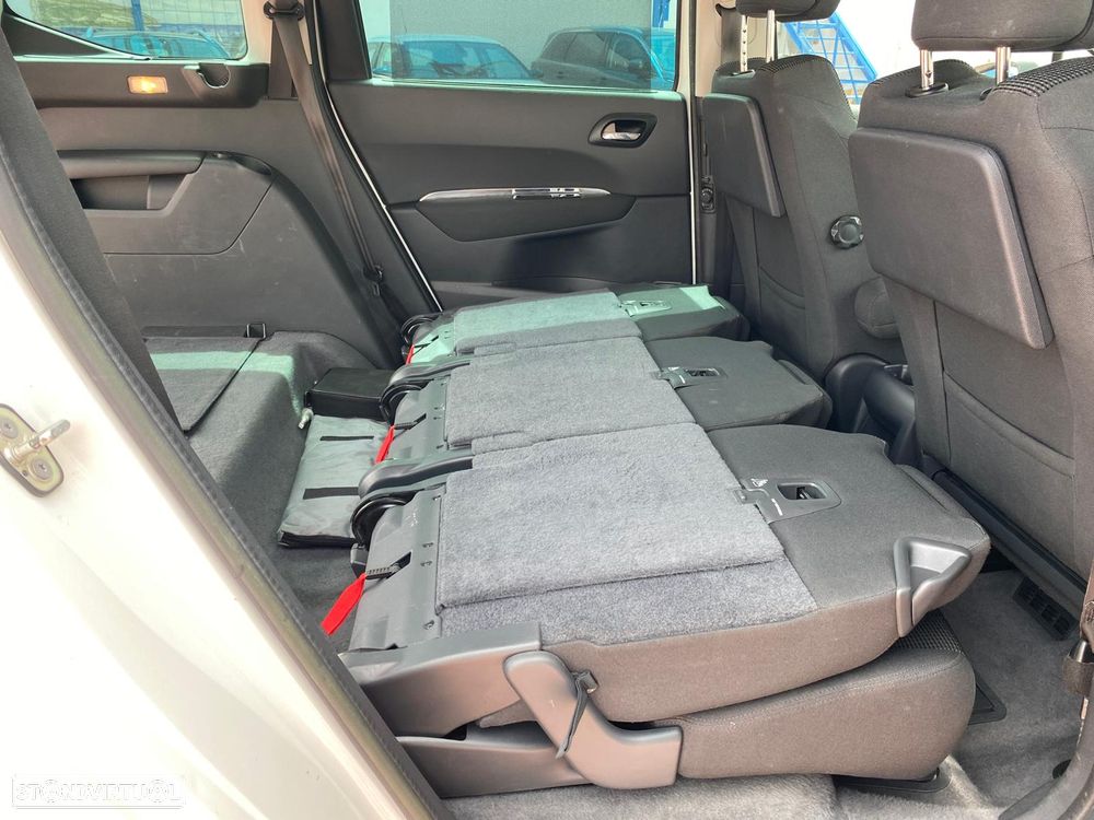 Peugeot 5008 1.6 HDi Allure - 19