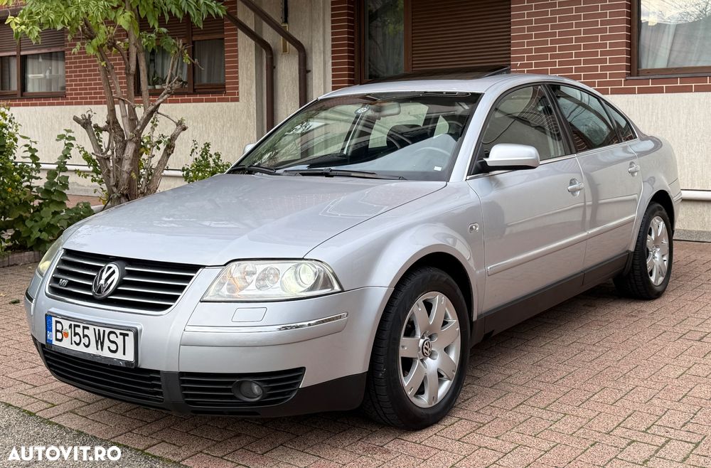 Volkswagen Passat Variant 2.5TDI 4Motion Highline - 1