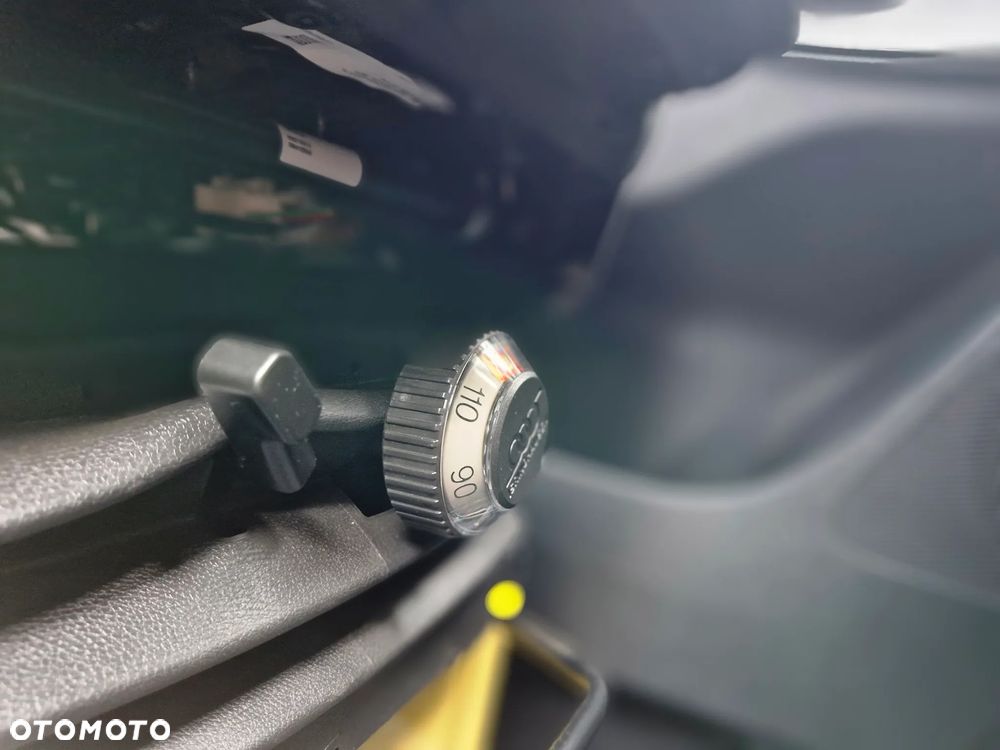 Mercedes-Benz Sprinter - 22