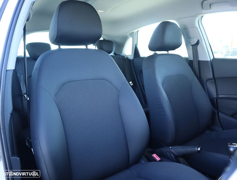 Audi A1 Sportback 1.6 TDI Advance - 4