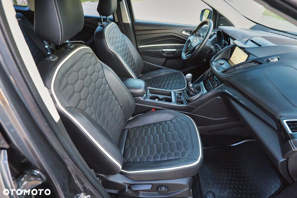 Ford Kuga 2.0 TDCi 2x4 Vignale - 36