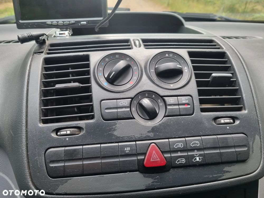 Mercedes-Benz Vito - 12