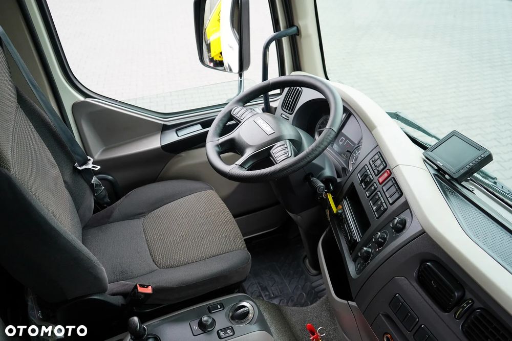 DAF LF / 250 / SKRZYNIOWY + HDS / HYVA HB-150 / PILOT / ROTATOR - 13