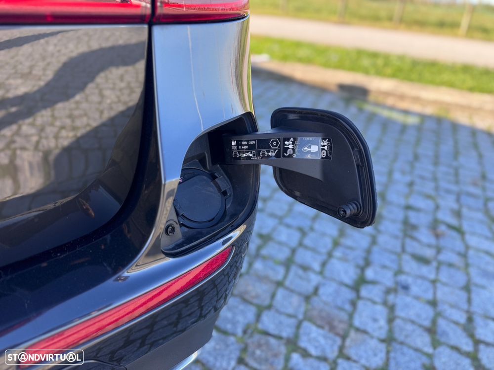 Mercedes-Benz E 300 de 9G-TRONIC AMG Line - 9